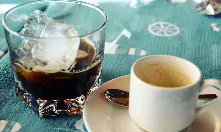 Café con hielo